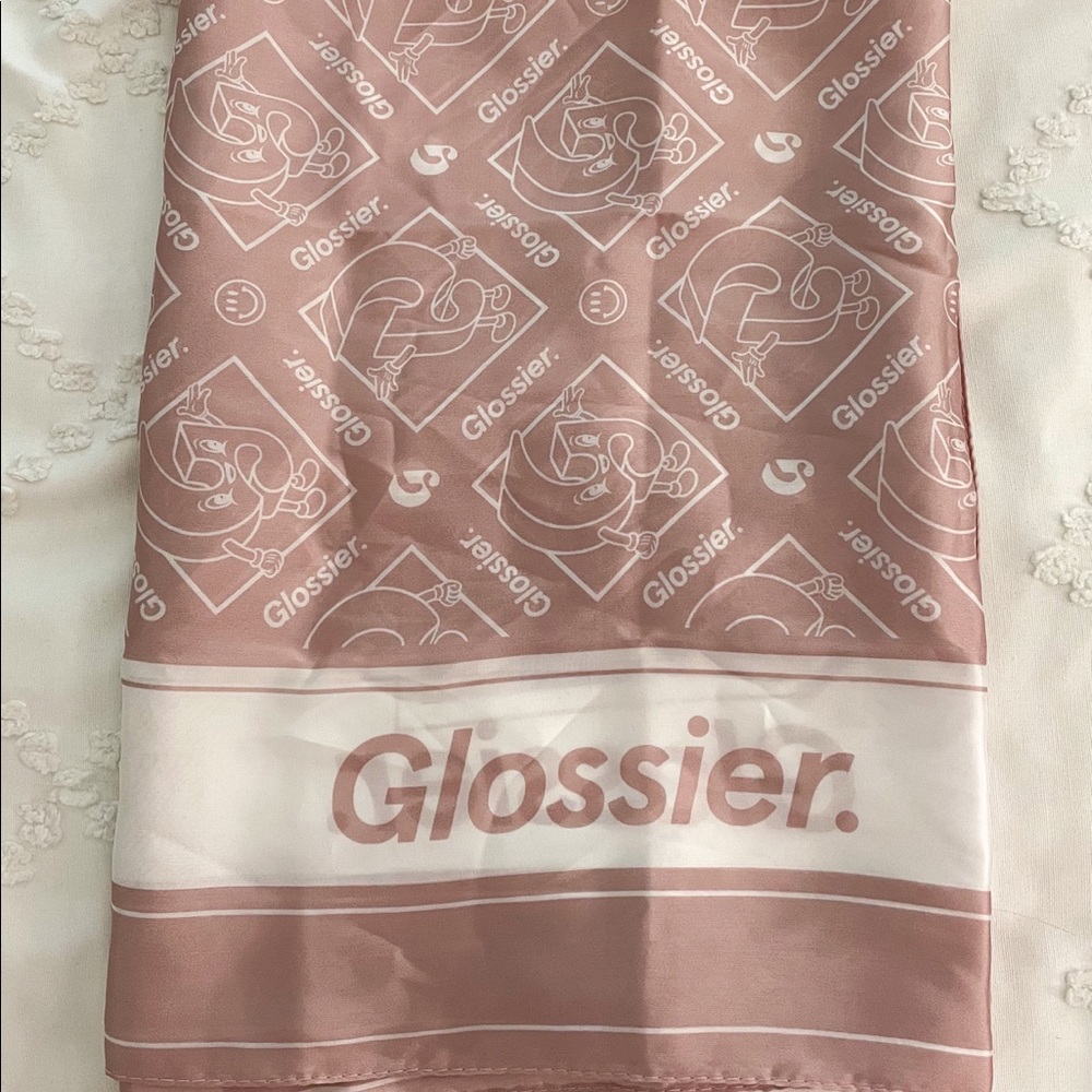 Glossier scarf *NEVER USED*